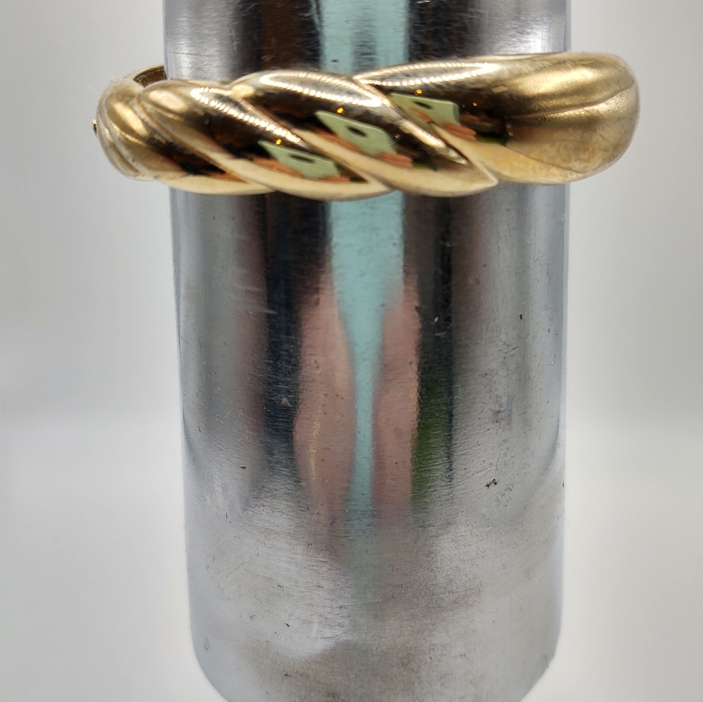 Vintage Gold Tone Snap Bracelet